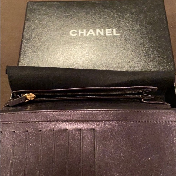 Chanel Wallet - Picture 5 of 10
